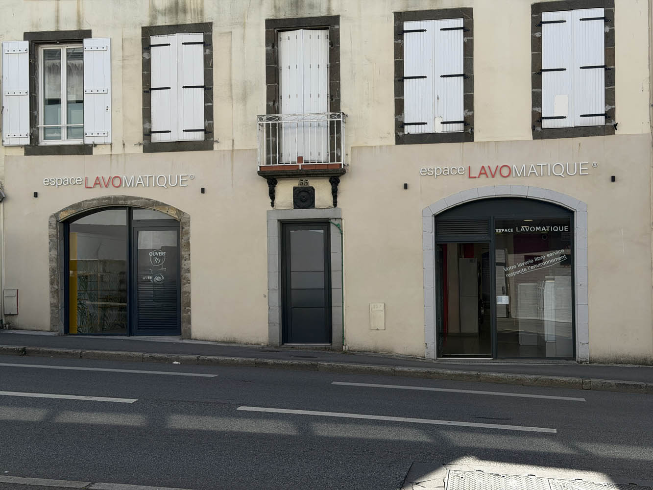 Illustration de Espace Lavomatique